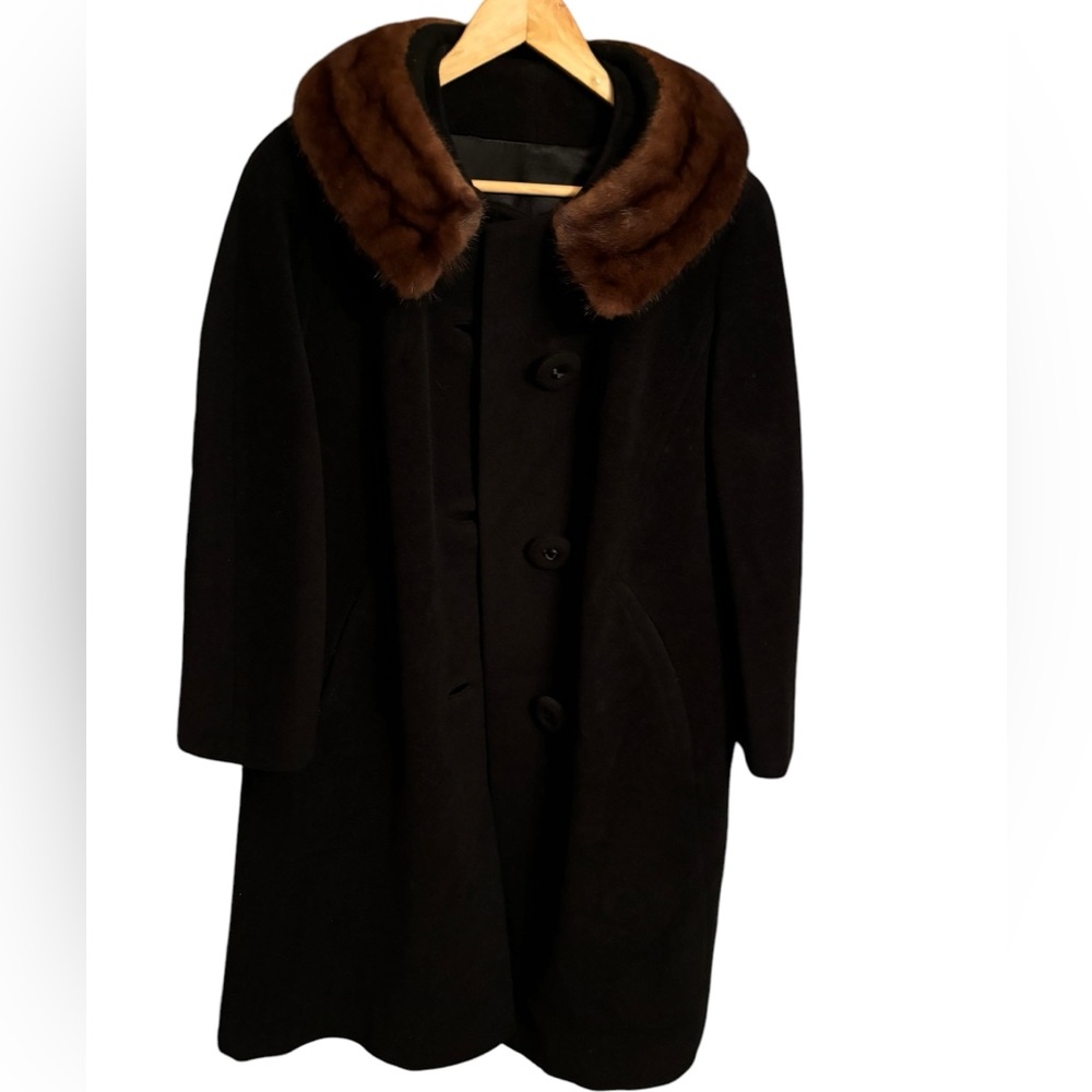 Vintage 60’s coat union made wool fur  collar